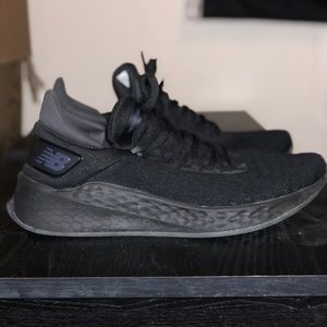 All black NB shoes men size 9 in great condition.